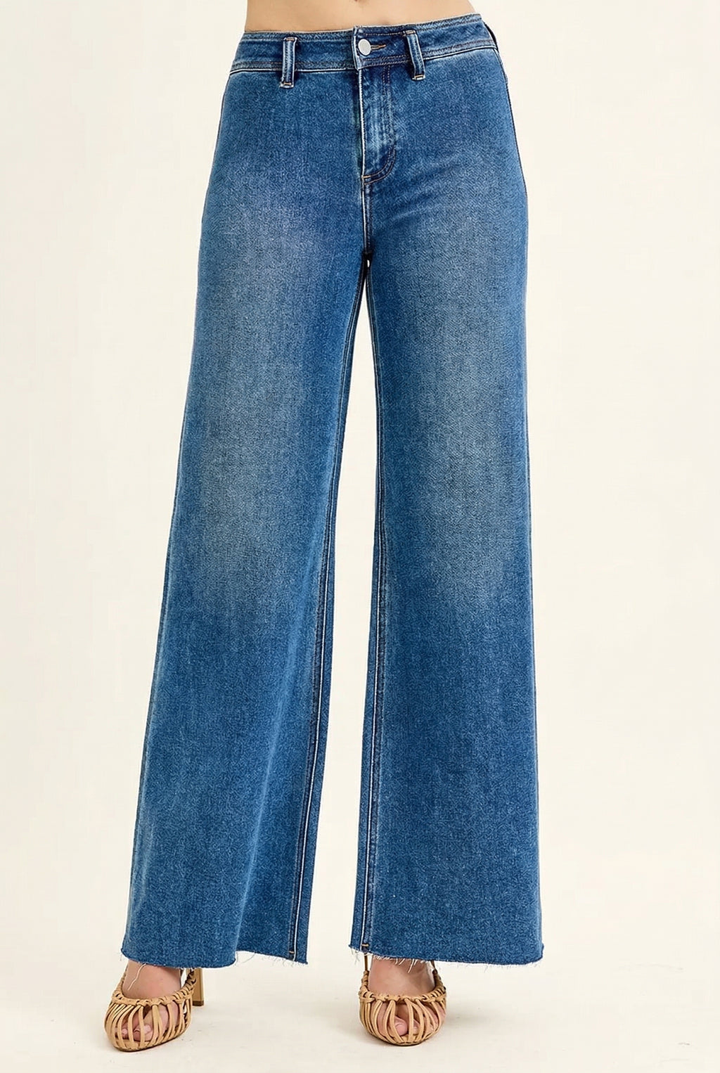 Risen High-Waisted Wide Leg Jeans