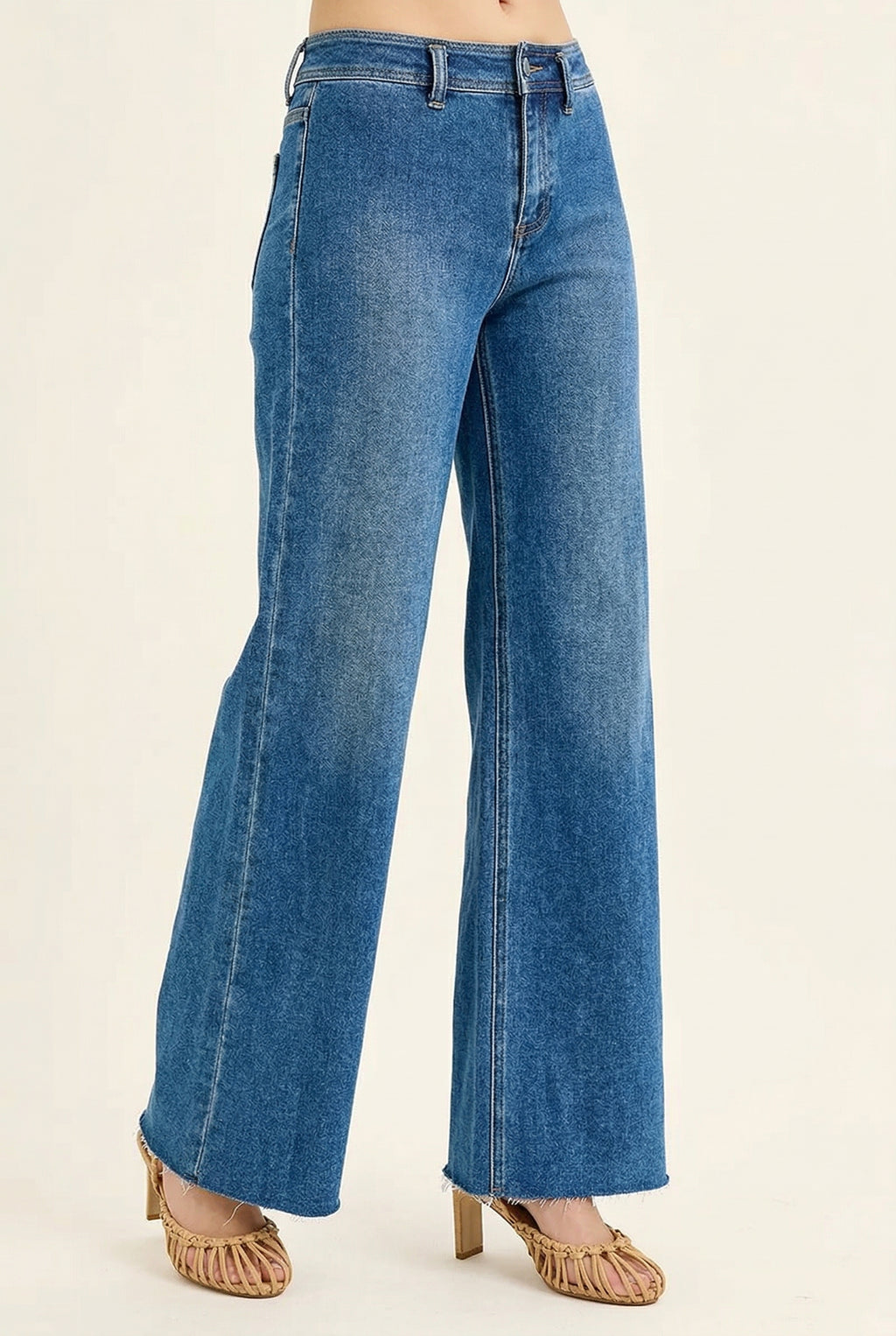 Risen High-Waisted Wide Leg Jeans