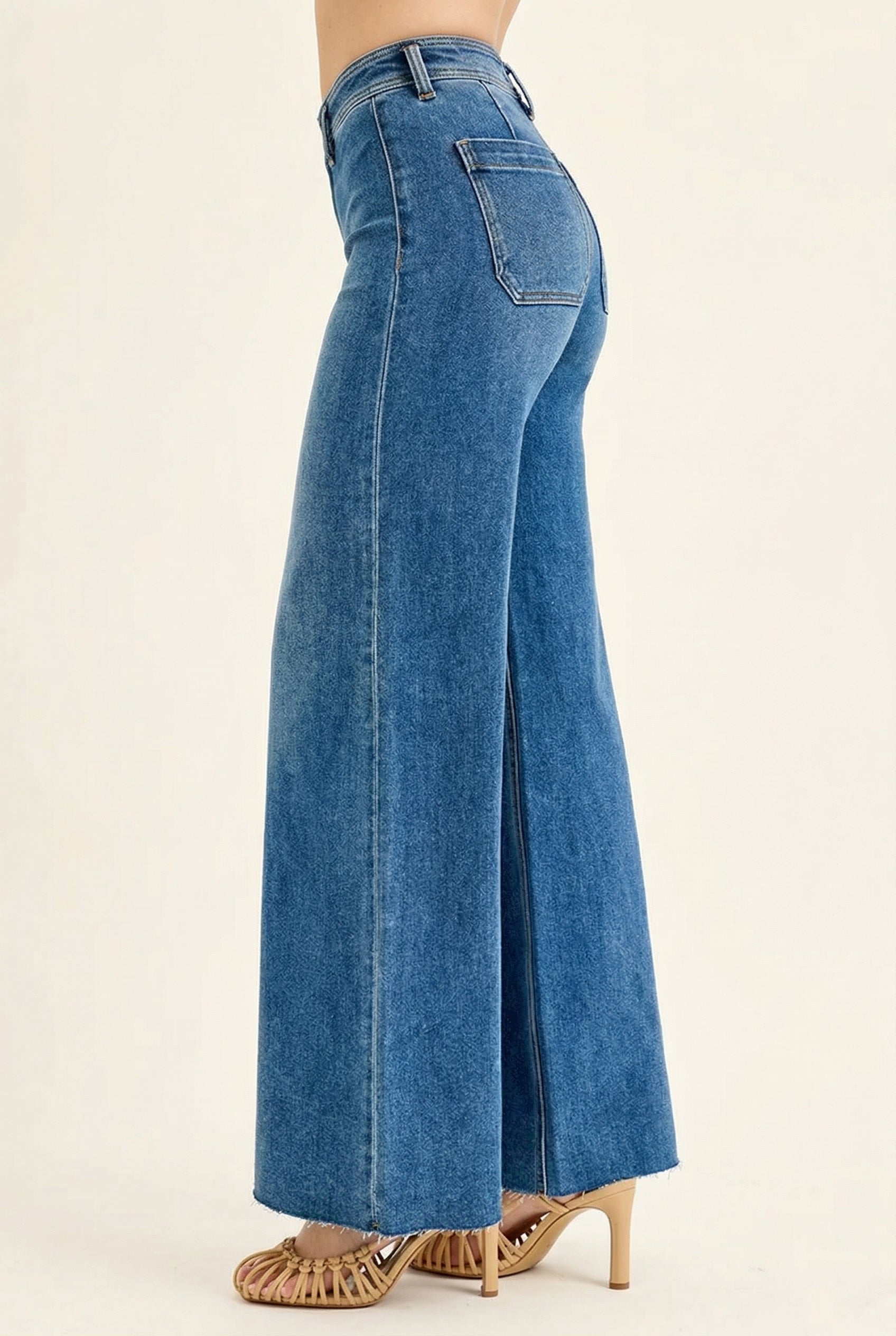 Risen High-Waisted Wide Leg Jeans